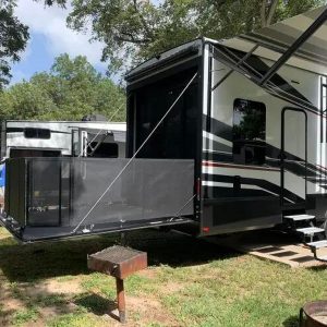 2022 Grand Design MOMENTUM M-CLASS 351MR