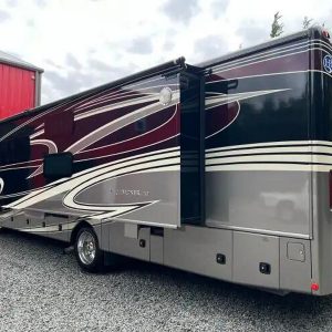 2018 Holiday Rambler NAVIGATOR® XE 36U