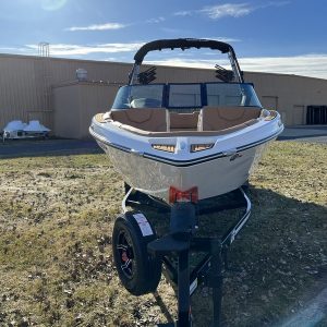 2024 Mastercraft XT25