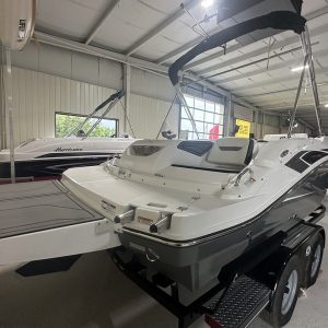 2024 Hurricane SunDeck Sport 205 IO
