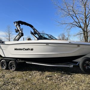 2024 Mastercraft XT25