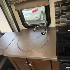 2018 Forest River SUNSEEKER 2400 MBS