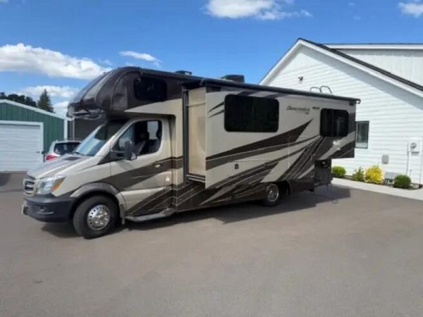 2018 Forest River SUNSEEKER 2400 MBS