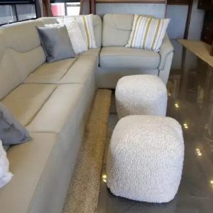 2013 American Coach Revolution 38S