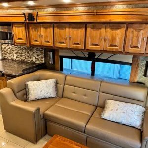 2015 Tiffin Motorhomes PHAETON 36 GH