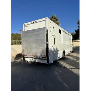2005 Show Hauler 43 ft with RARE 12 ft. GARAGE