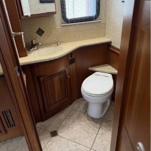 2011 Winnebago ELLIPSE 42QD