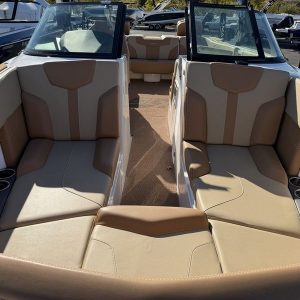2024 Mastercraft XT Series