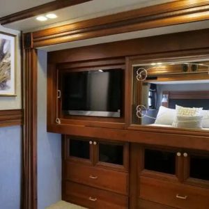 2013 American Coach Revolution 38S