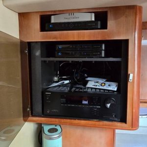 2003 Regal Commodore 4260