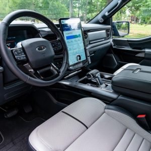 2022 Ford F-150 Lightning Platinum