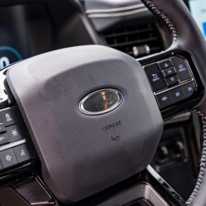 2022 Ford F-150 Lightning Platinum