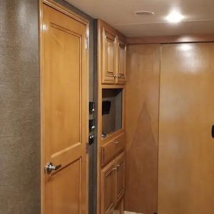 2017 Thor Motor Coach PALAZZO 33 3