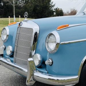 1959 Mercedes-Benz 220S Sunroof Coupe