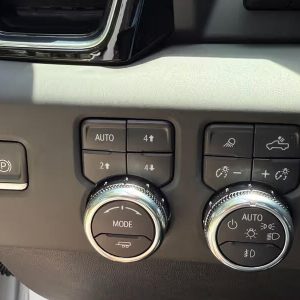 2024 GMC Sierra 2500 HD Crew Cab Denali Ultimate White Exterior