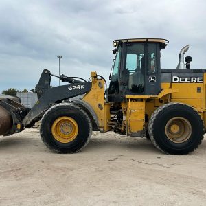 2014 DEERE Loaders 624K