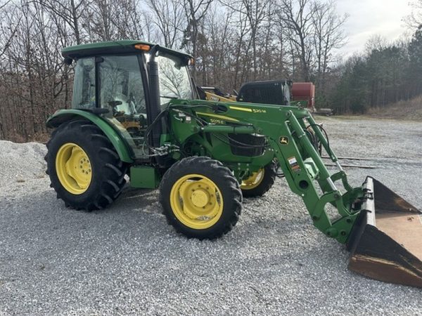 2019 John Deere Tractors 5075E