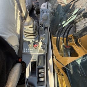 2019 DEERE Excavators 250G LC