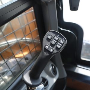 2025 CASE Skid Steers SV280B