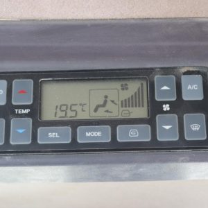 2015 DOOSAN Loaders DL220-3